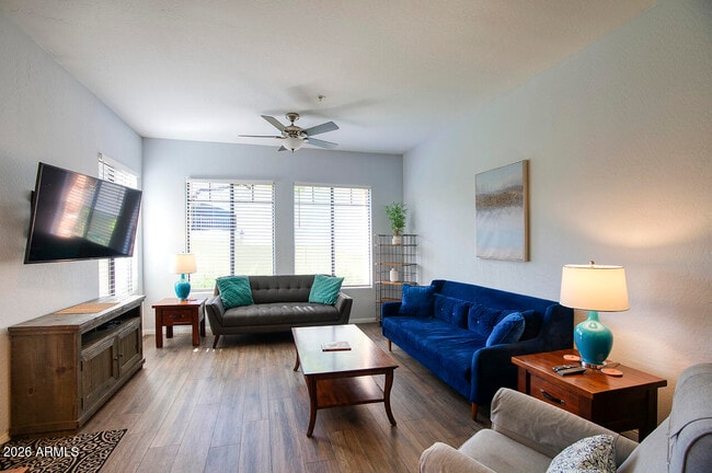 Foto del edificio - 2989 N 44th St