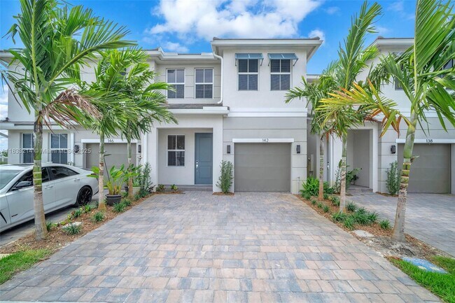 Foto del edificio - 142 SW 171st Ave