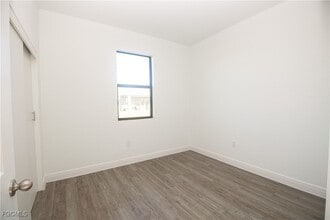 Building Photo - 1083 Calico St