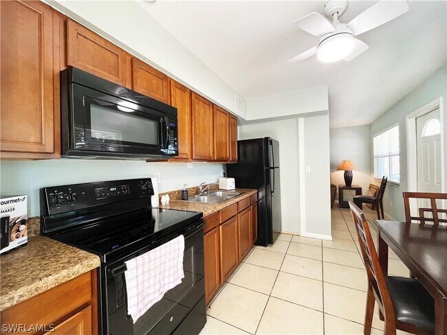 Foto del edificio - 1036 Frank Whiteman Blvd