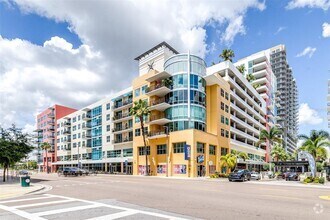 Building Photo - 1120 E Kennedy Blvd