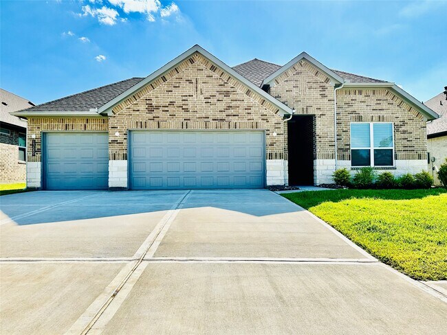 Building Photo - 13689 Balanced Rock Dr