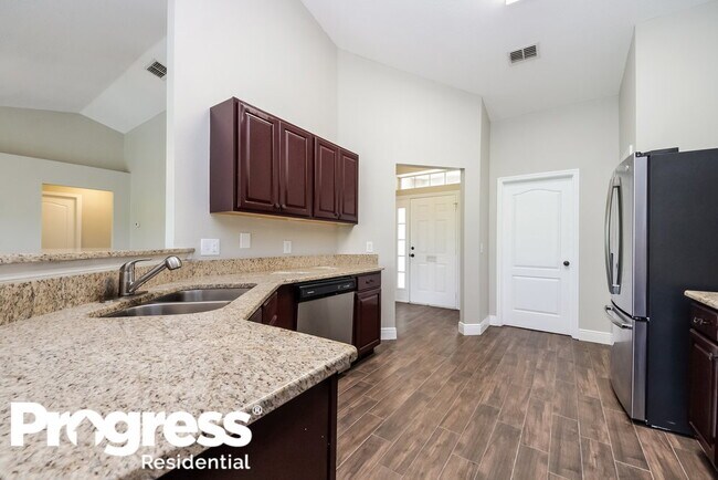 Building Photo - 1736 Presidio Dr