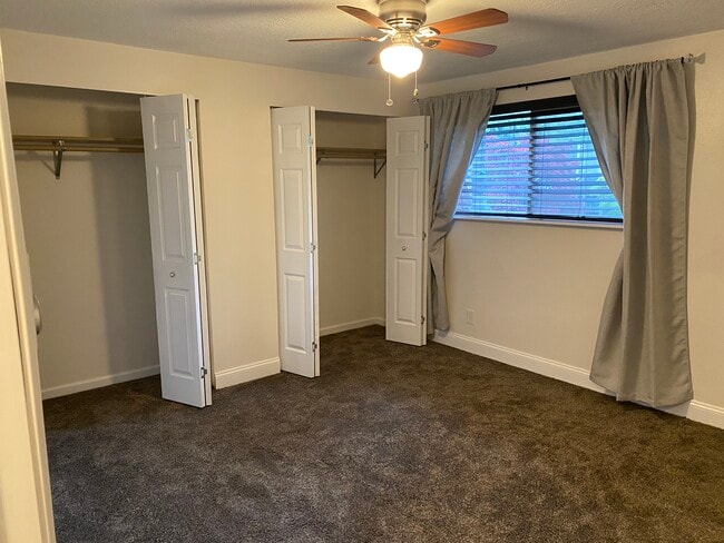 Building Photo - 335 SW 1st St