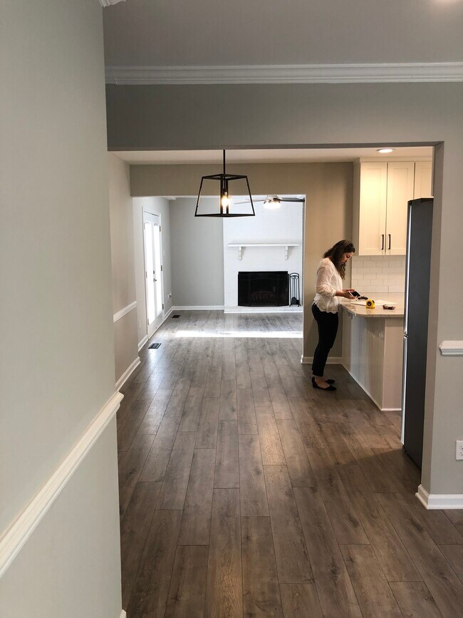 Foto del edificio - 5708 Rail Fence Rd