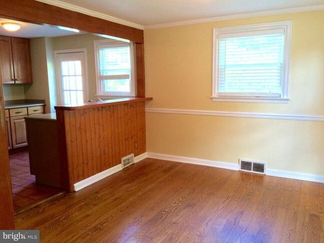 Building Photo - 123 Debaran Ln