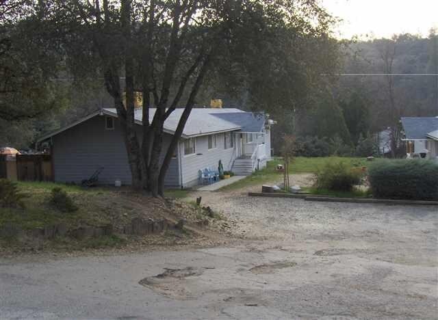 Building Photo - 40771 Winding Way