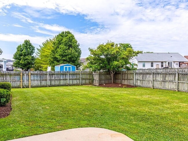 Building Photo - 7546 Cinnamon Teal Dr