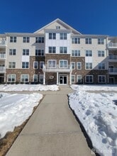 Building Photo - 231 Lorhan Dr