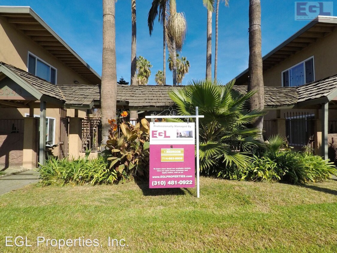 Foto principal - 8043-8055 Chapman Ave