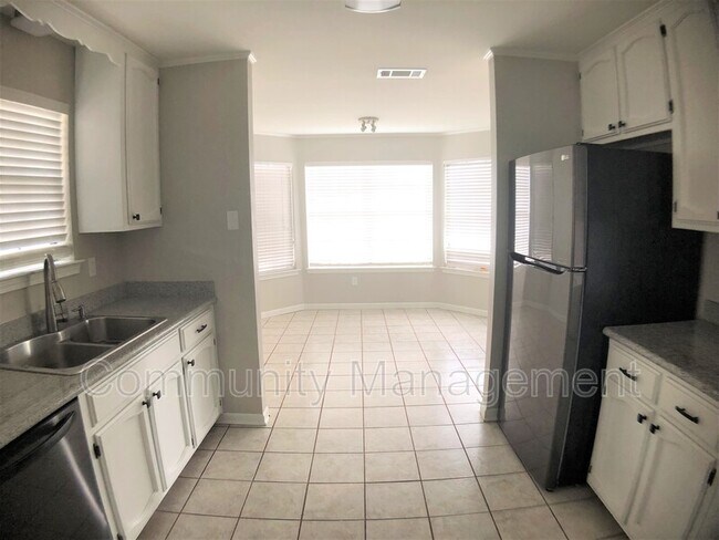 Foto del edificio - 7910 Bayou Fountain Ave