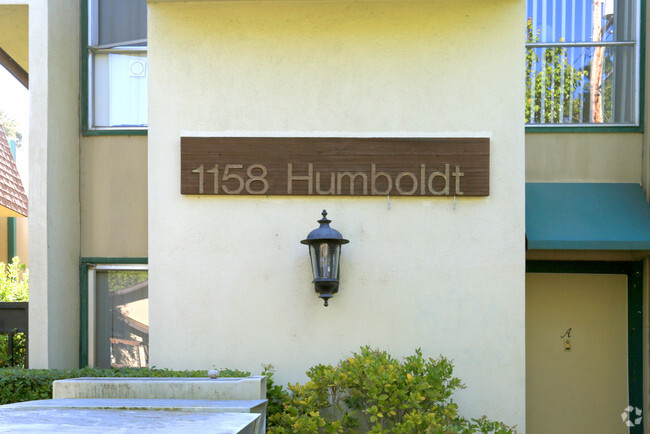 Signage - Pacific Townhomes