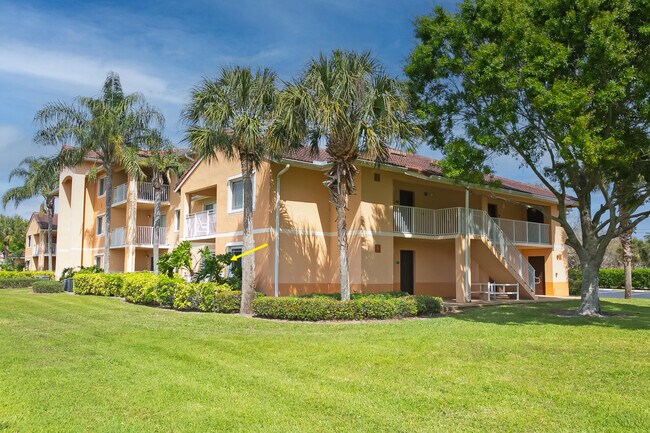 Building Photo - 281 SW Palm Dr