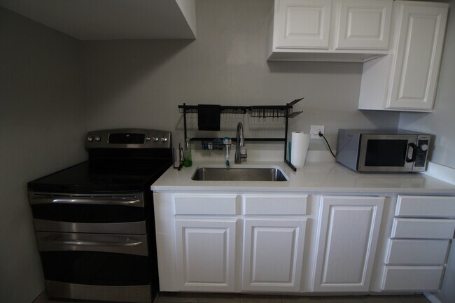 Foto del edificio - 1474 N 375 W