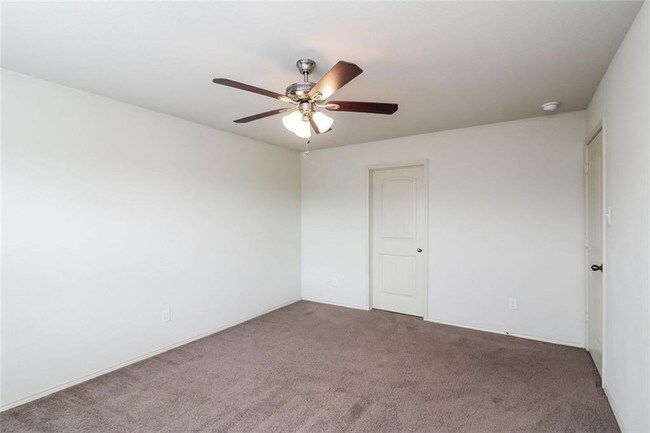 Building Photo - 2301 Eton Pl