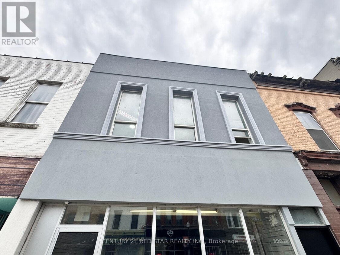 Primary Photo - 368-368 Dundas St
