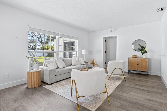 Foto del edificio - 8335 42nd Ave N