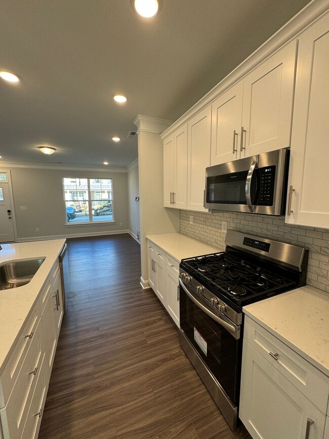 Building Photo - Beautiful, New Constuction Townhome Close ...