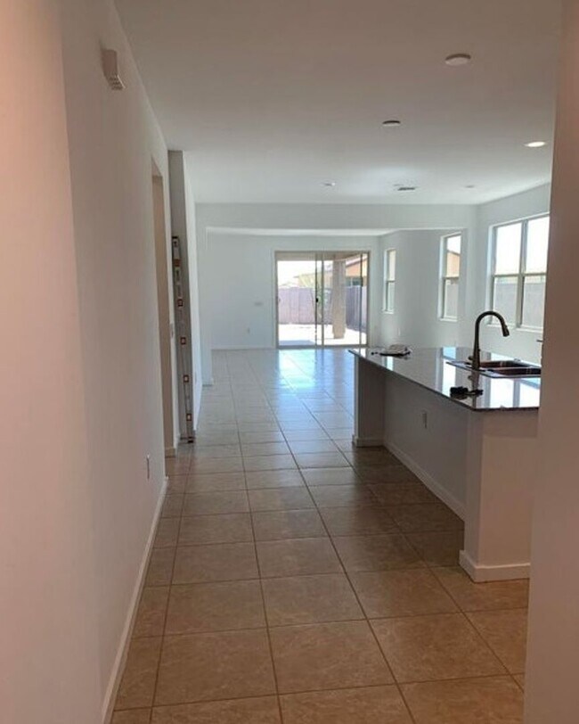 Building Photo - ALMOST NEW  3 bed 2 bath home for lease bu...