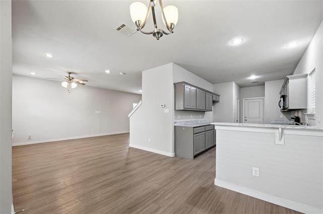 Building Photo - 9941 Ironhorse Dr