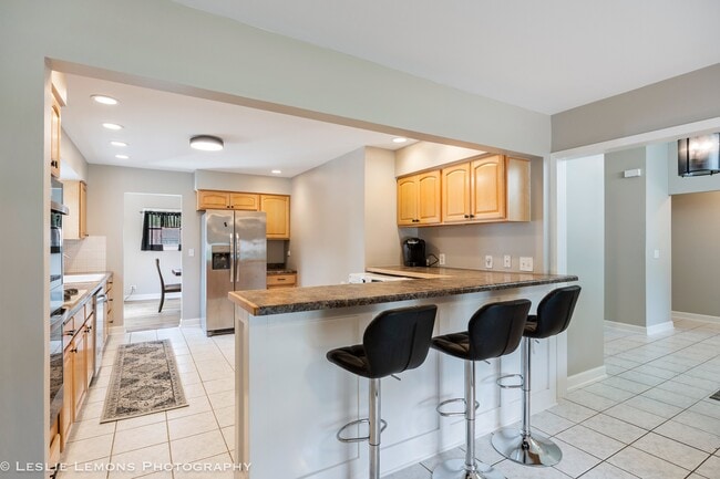 Building Photo - 6426 Taylor Dr