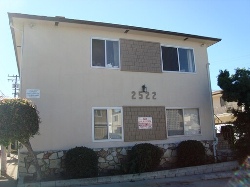 Primary Photo - 2522 Mathews Ave