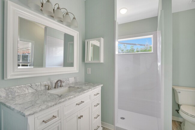 Foto del edificio - 22076 Seashore Cir