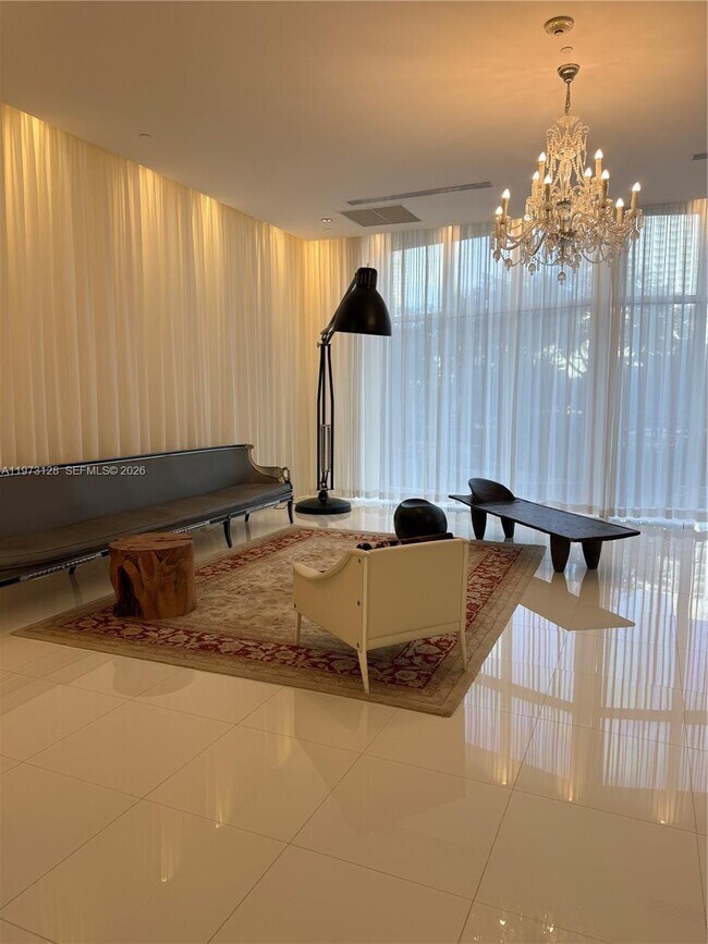 Foto del edificio - 465 Brickell Ave