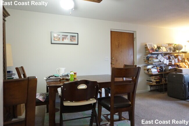 Foto del edificio - 394 Langley Rd