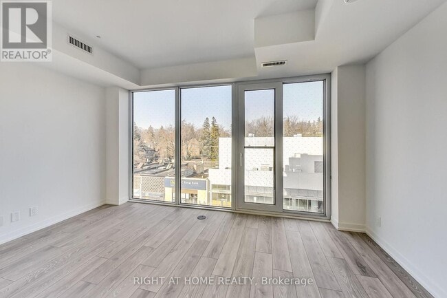 Building Photo - 2020 Bathurst St