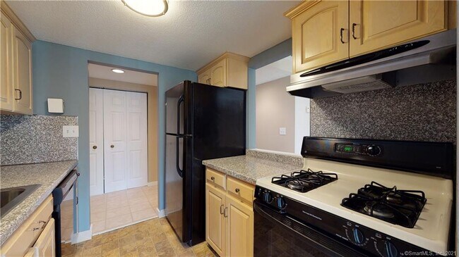 Foto del edificio - 100 Brookwood Dr