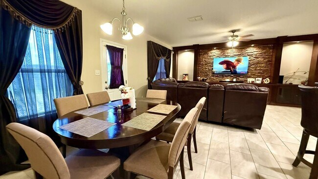 Foto del edificio - 3206 Hereford Dr