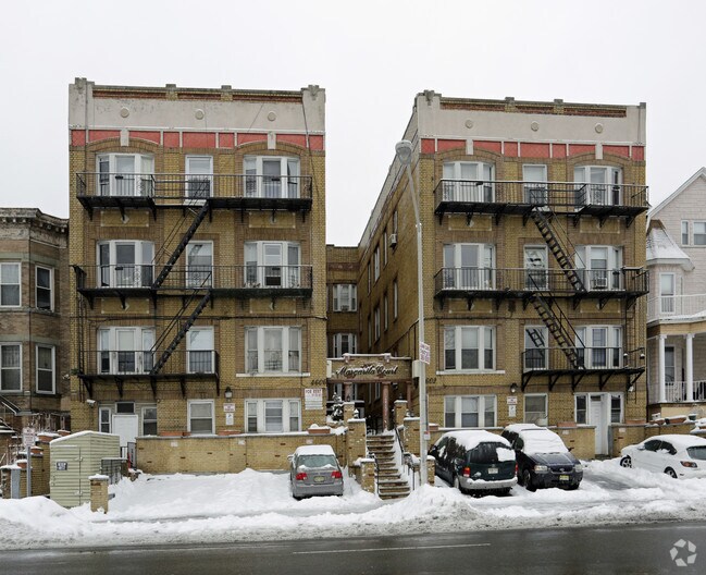 46024606 Jf Kennedy Blvd, North Bergen, NJ 07047 Apartments North