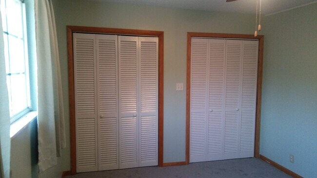 Main Bedroom with 2 closets - 2 Harris Rd