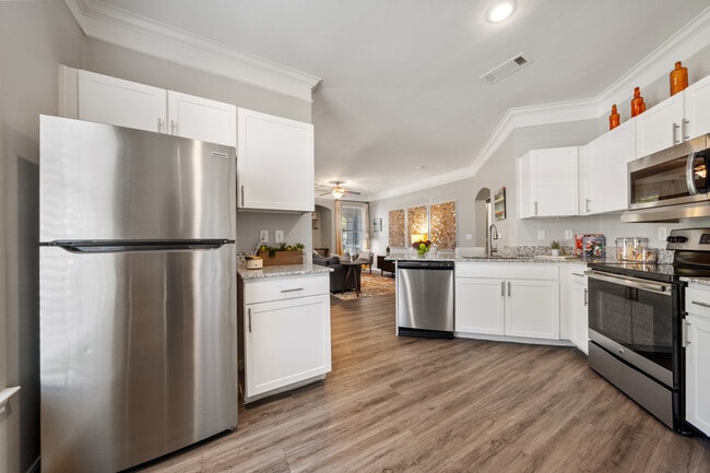 2BD, 2BA - 1,266SF - Kitchen - Bristol Heights