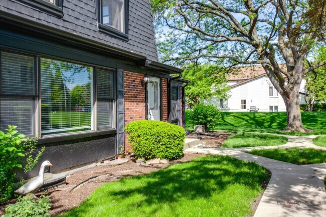 Foto del edificio - 838 Inverrary Ln