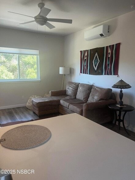 Building Photo - 1892 Old Mission Dr