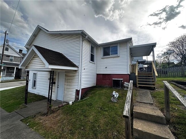Building Photo - 601 Addison St