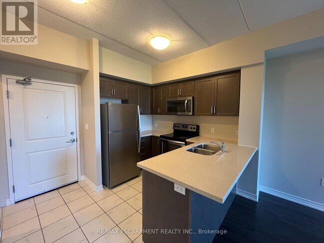 Photo du bâtiment - 640-640 Sauve St