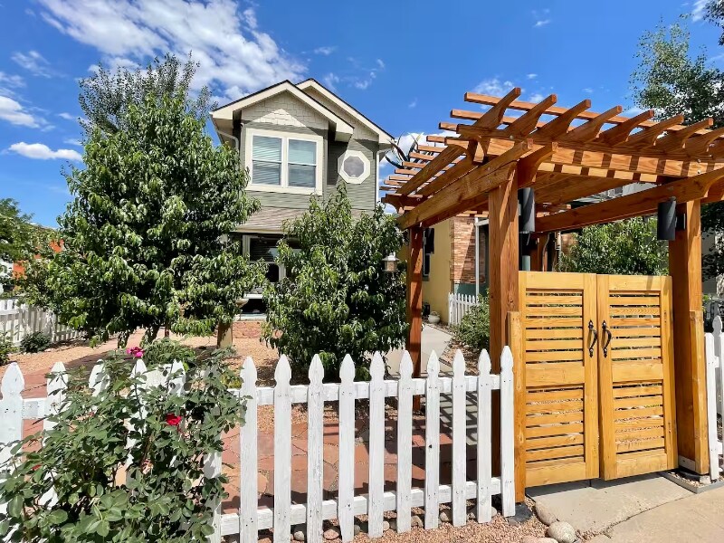 Foto principal - 3358 Gilpin St