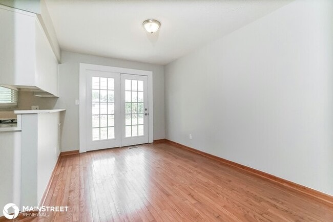Building Photo - 4856 Cryodon Blvd N, Columbus, OH 43232