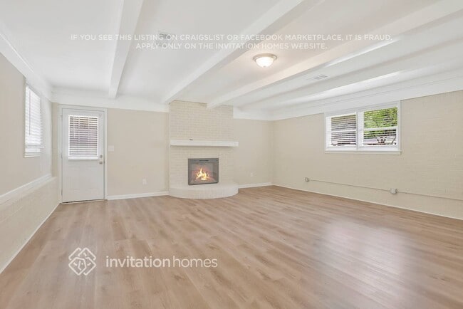 Foto del edificio - 386 Kemolay Rd SW