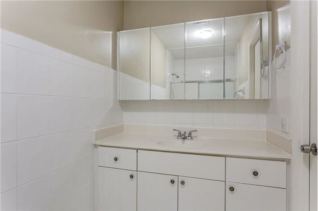 Foto del edificio - 1313 N Park Rd
