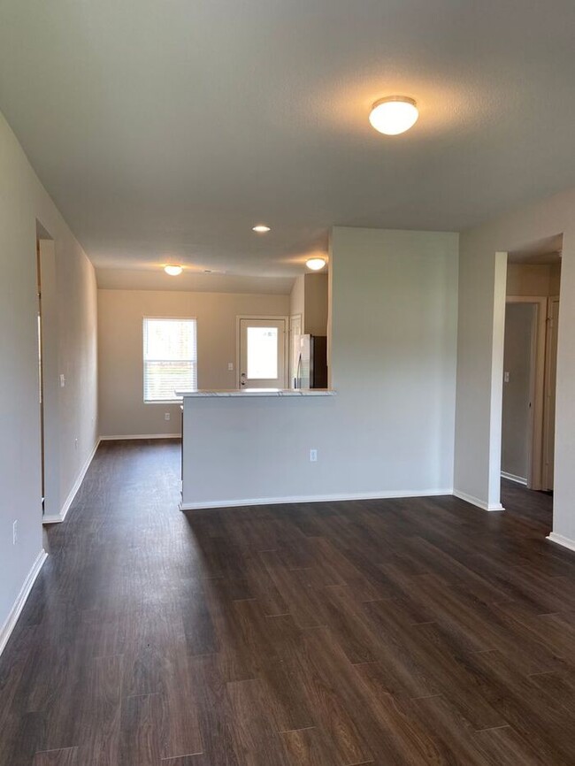 Building Photo - $99 Move In Special on this BRAND NEW Thre...