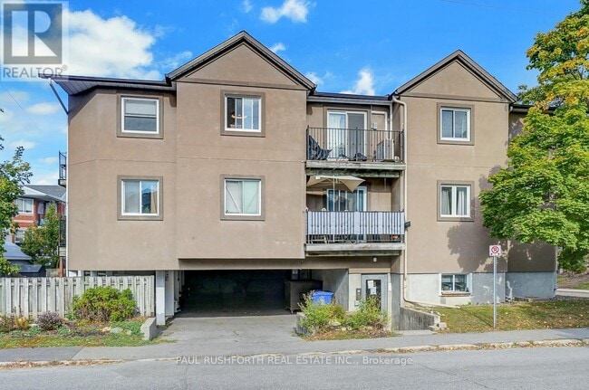 Building Photo - 41 Hilda St