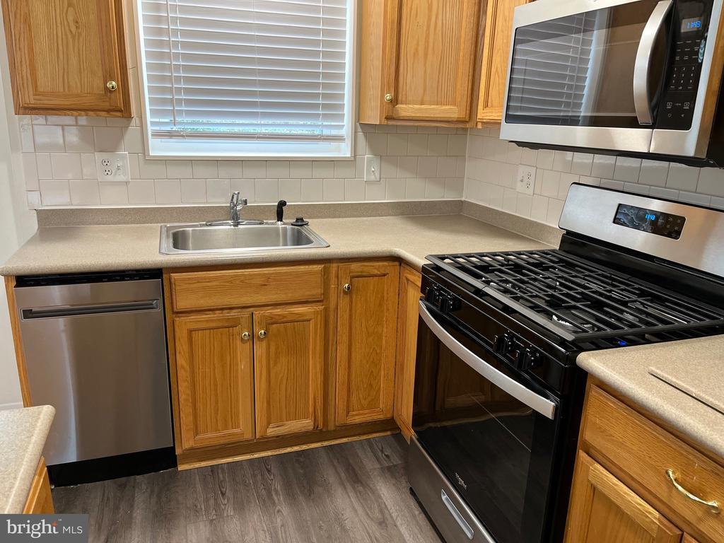 Foto principal - 5027 8th Rd S