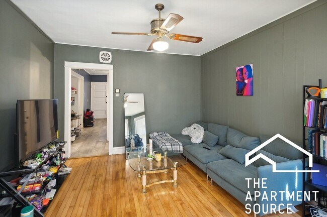 Foto del edificio - 5128 W Henderson St