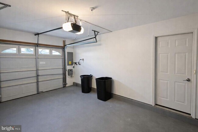 Foto del edificio - 43 Bank Spring Ct