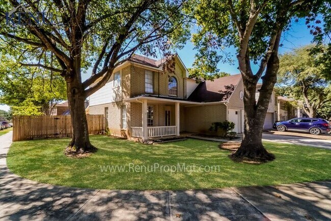 Building Photo - Holiday Special: 1/2 off your first month!...