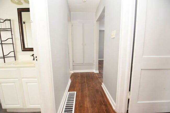 Foto del edificio - Cute 2 Bedroom In Mishawaka Near the River